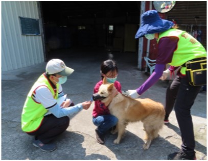 犬貓飼主家戶訪問寵物犬現場注射登記工作(109南投縣) 圖片
